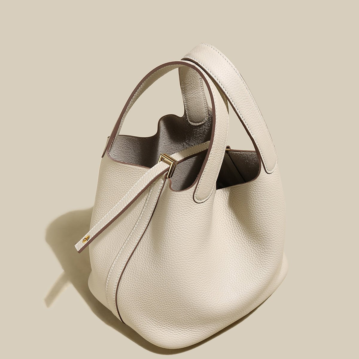 Premium Pebbled Leather Bucket Tote Bag – Minimalist Top-Handle with Gold Padlock Closure & Contrast Stitching