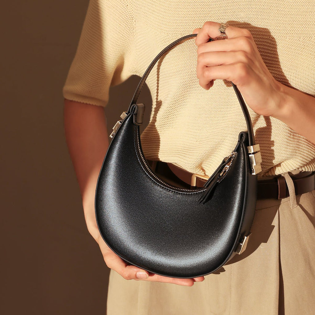 Structured Black Leather Crescent Moon Shoulder Bag – Smooth Grain Dumpling Hobo with Geometric Hardware